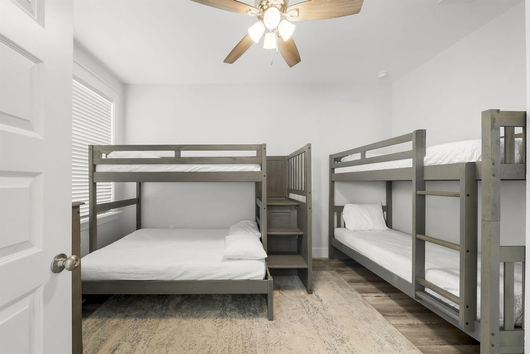 22-web-or-mls-19914 Front Beach Rd-22
