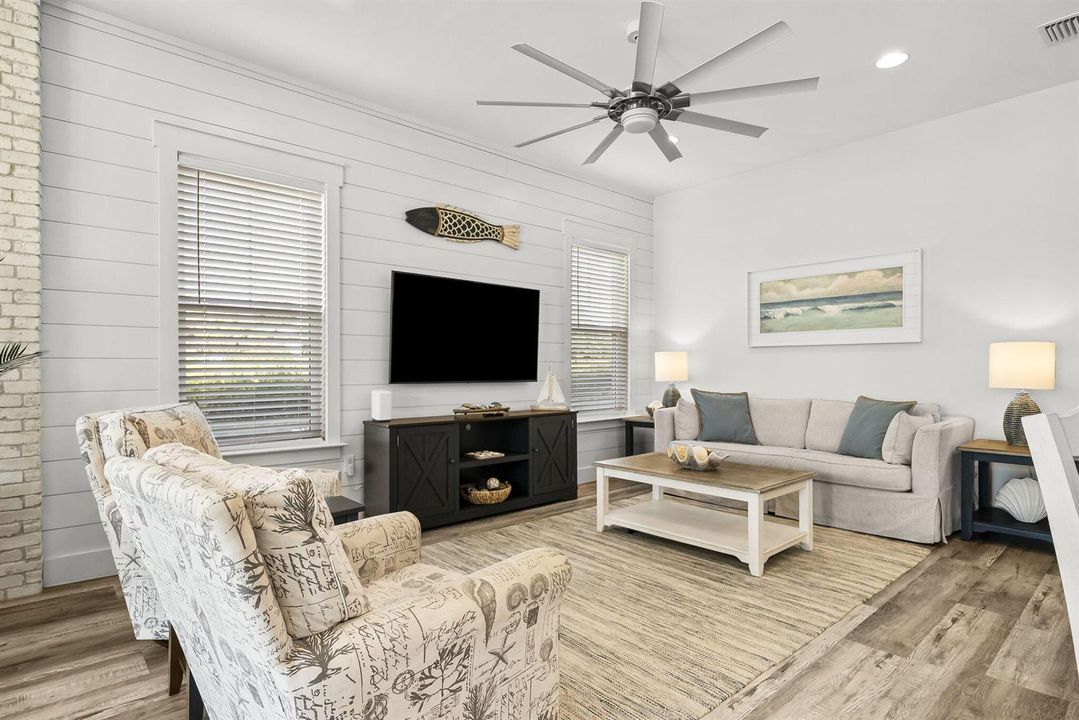 9-web-or-mls-19914 Front Beach Rd-09