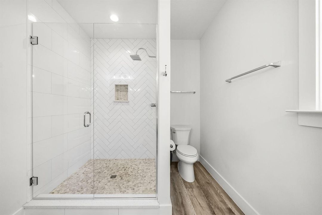 41-web-or-mls-19914 Front Beach Rd-39