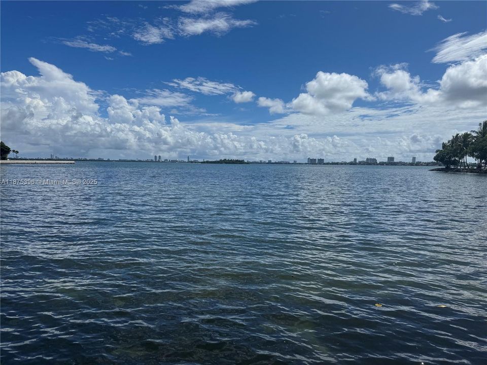 На продажу: $380,000 (1 спален, 1 ванн, 726 Квадратных фут)