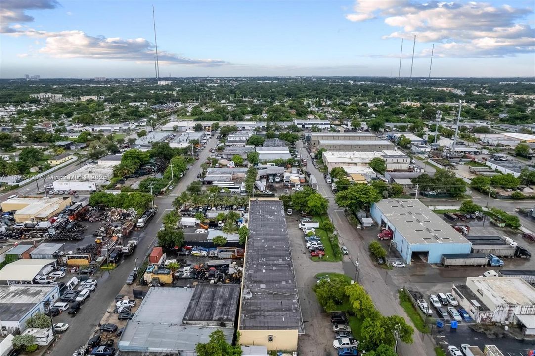 最近售出: $250,000 (0 贝兹, 0 浴室, 0 平方英尺)