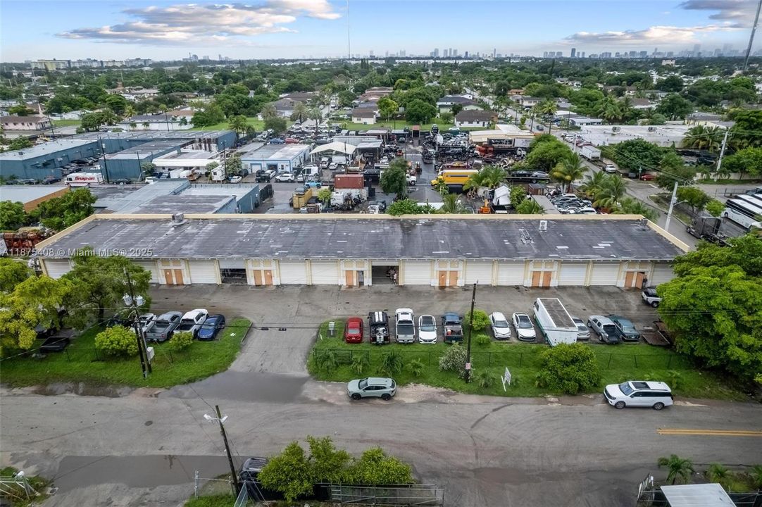 最近售出: $250,000 (0 贝兹, 0 浴室, 0 平方英尺)