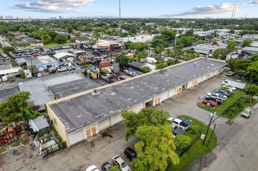 最近售出: $250,000 (0 贝兹, 0 浴室, 0 平方英尺)