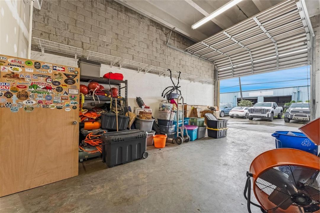 最近售出: $250,000 (0 贝兹, 0 浴室, 0 平方英尺)