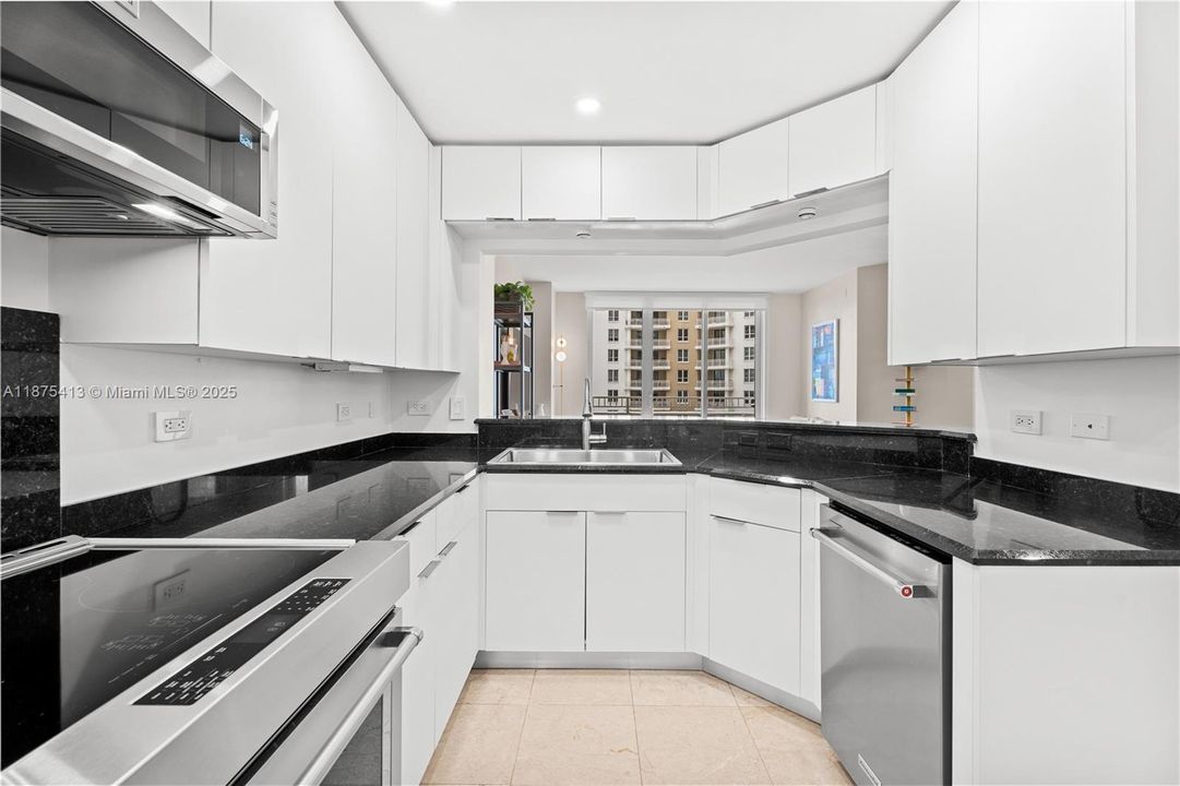 Недавно арендовано: $6,450 (3 спален, 3 ванн, 1488 Квадратных фут)