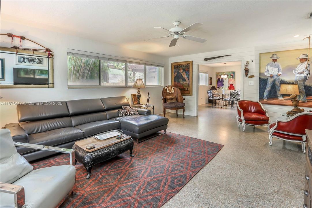 Activo con contrato: $599,999 (2 camas, 1 baños, 1368 Pies cuadrados)