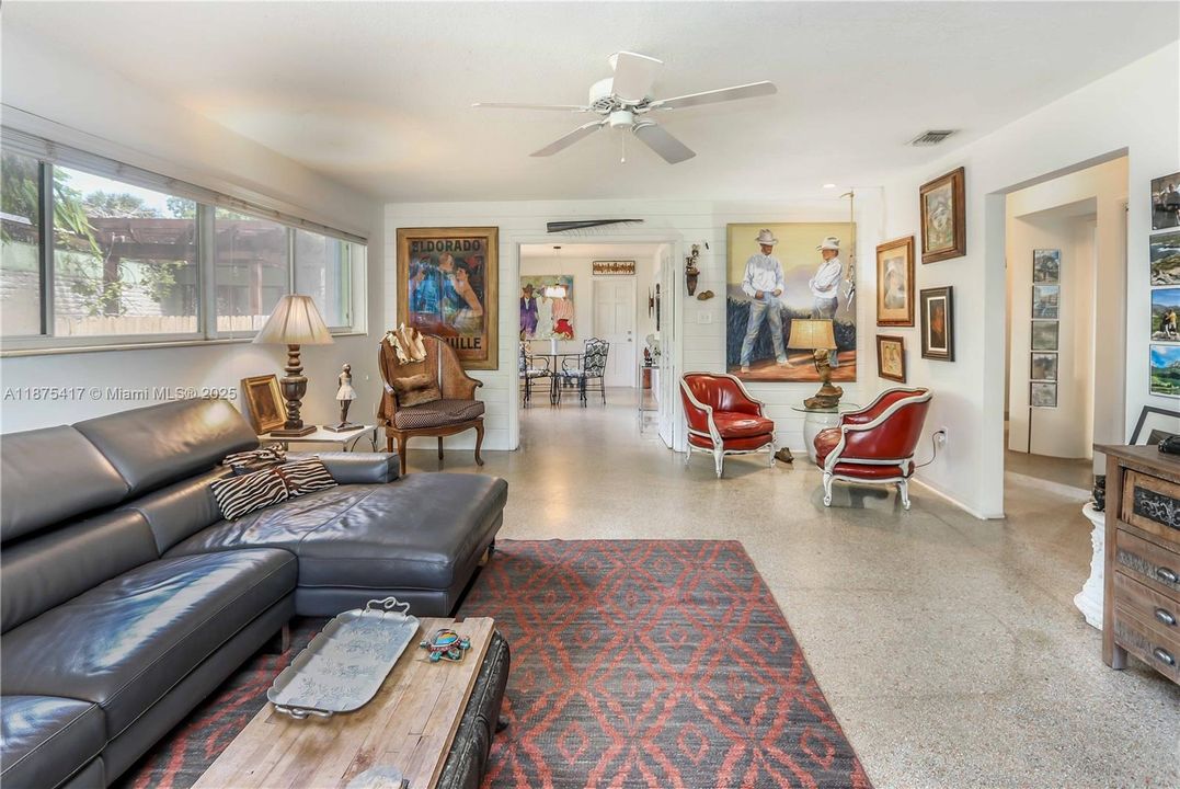 Activo con contrato: $599,999 (2 camas, 1 baños, 1368 Pies cuadrados)