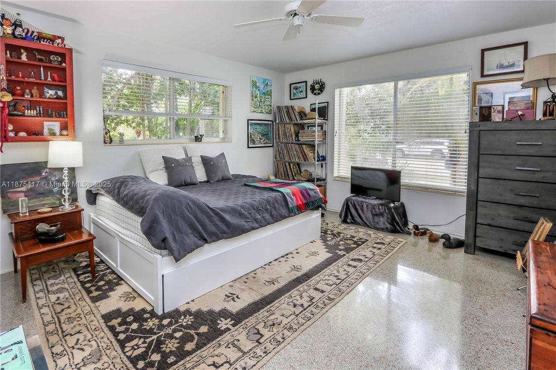 Activo con contrato: $599,999 (2 camas, 1 baños, 1368 Pies cuadrados)