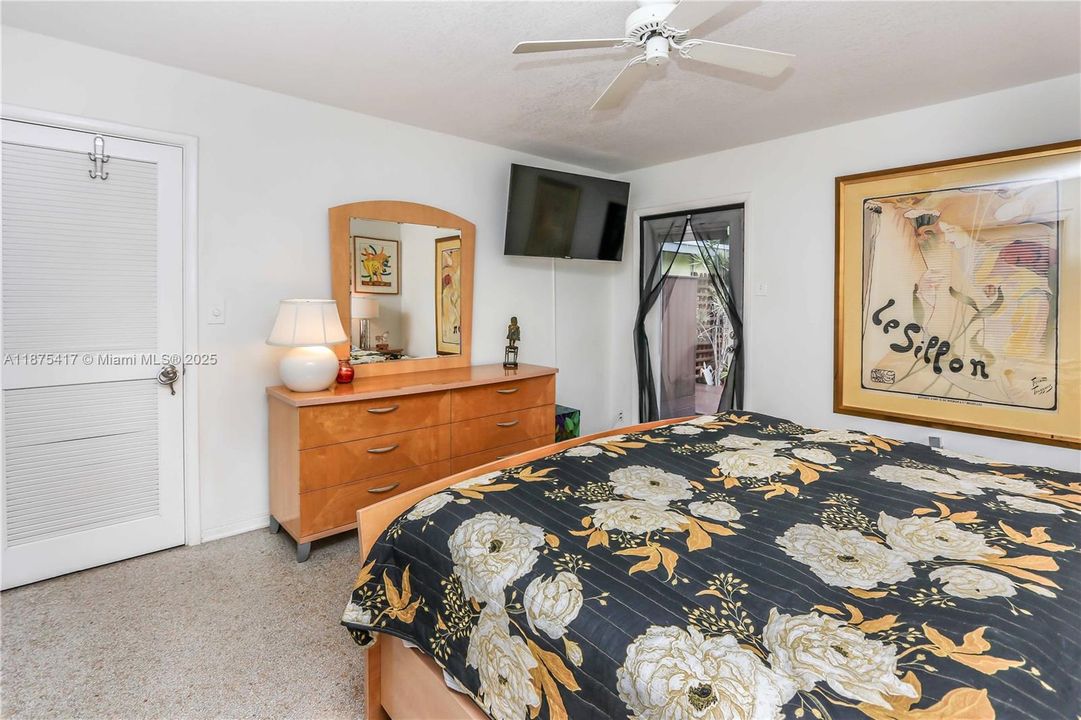 Activo con contrato: $599,999 (2 camas, 1 baños, 1368 Pies cuadrados)