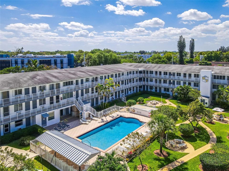 待售: $65,000 (1 贝兹, 1 浴室, 620 平方英尺)