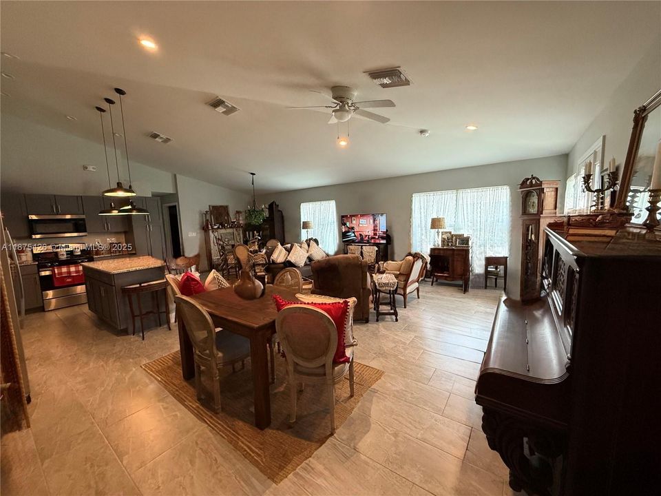 200 VILLAGE CIR #21LABELLE, FL 33935