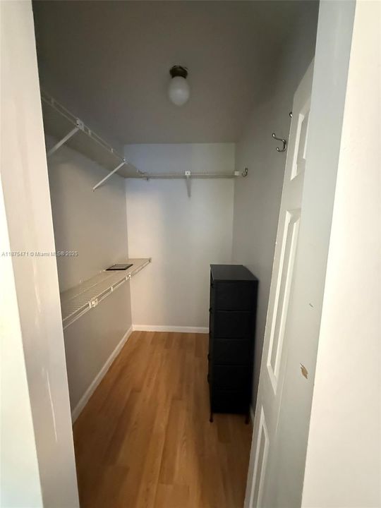 Recientemente alquilado: $900 (1 camas, 1 baños, 1765 Pies cuadrados)