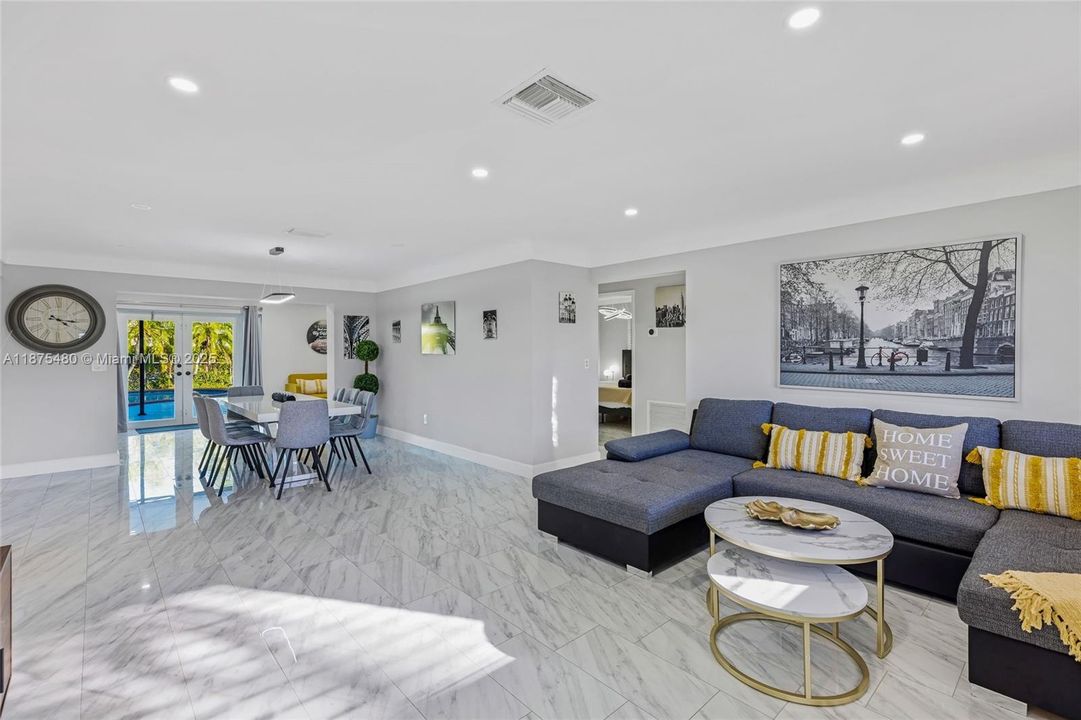 В аренду: $8,000 (4 спален, 3 ванн, 1984 Квадратных фут)