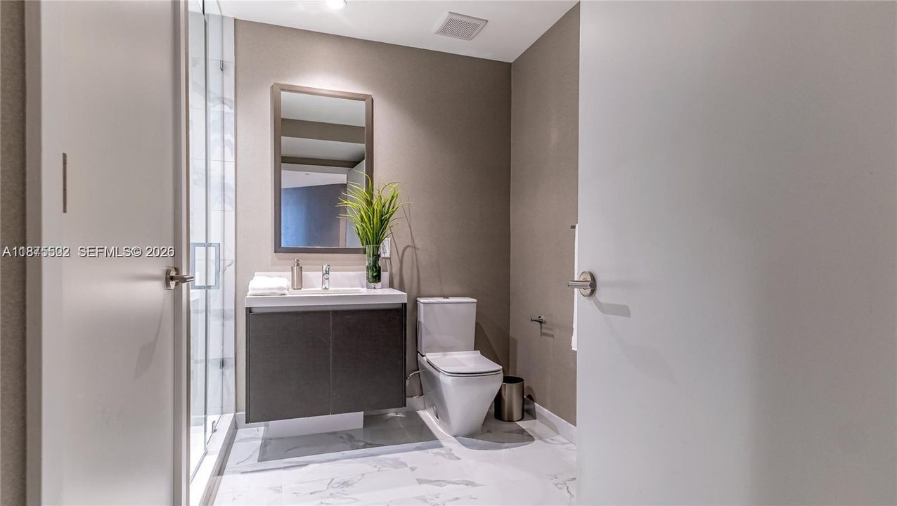 For Sale: $1,150,000 (2 beds, 3 baths, 1552 Square Feet)