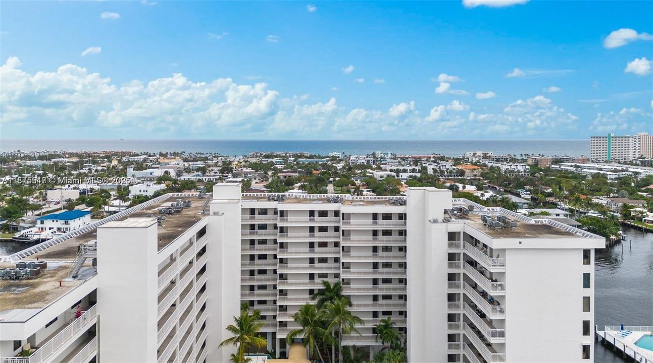 Active With Contract: $699,000 (2 beds, 2 baths, 1970 Square Feet)