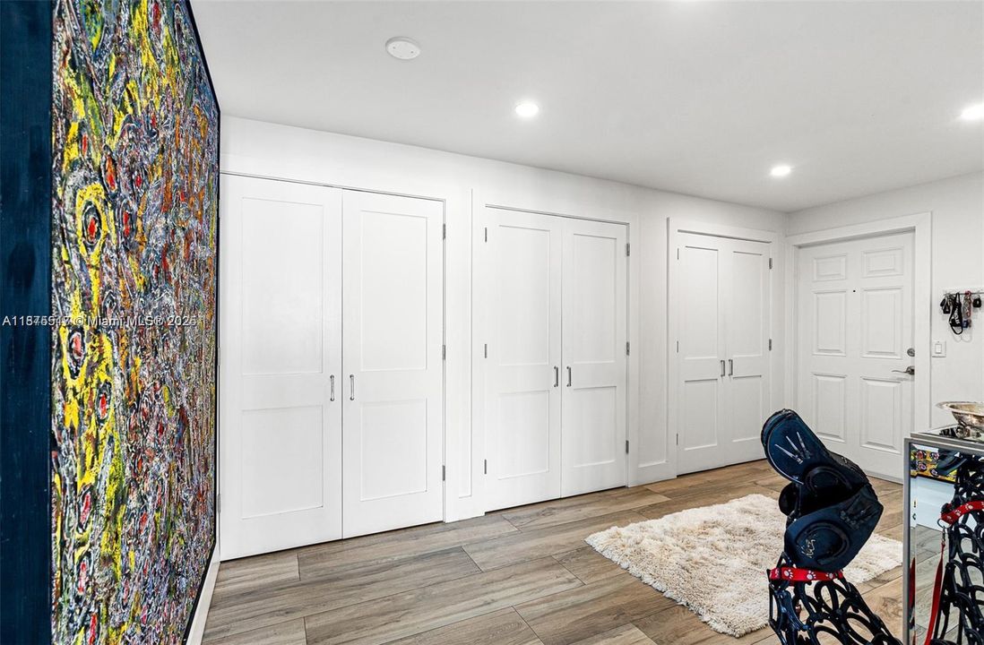 Active With Contract: $699,000 (2 beds, 2 baths, 1970 Square Feet)