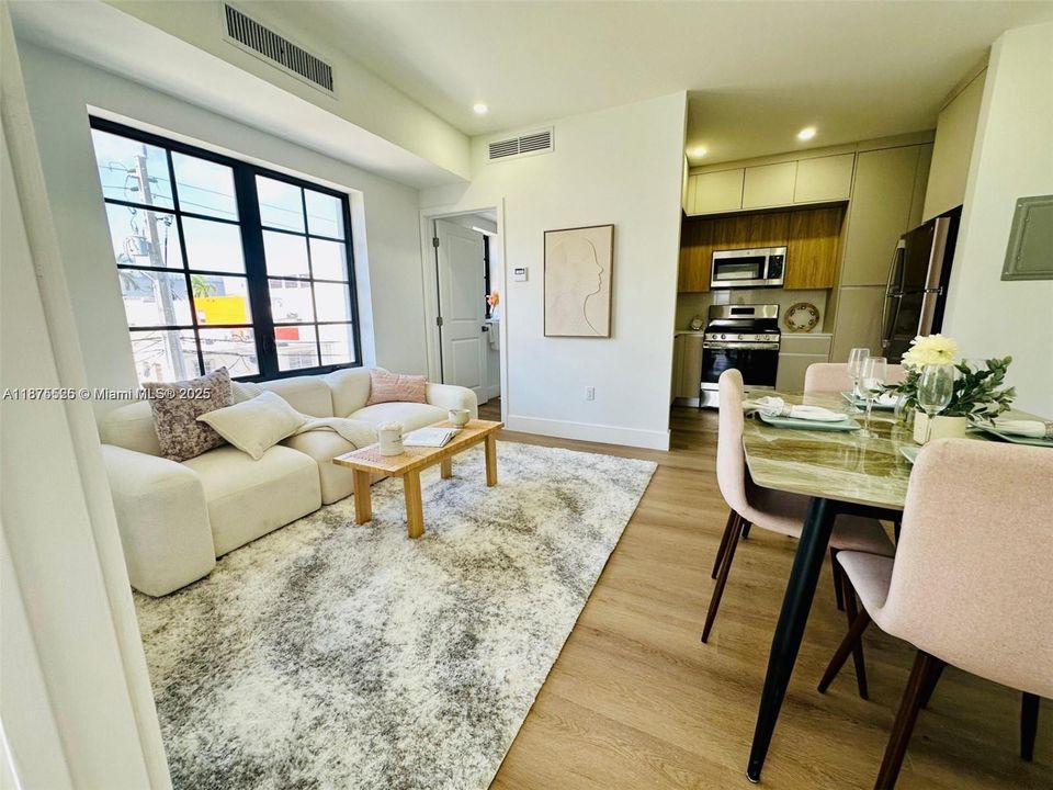 En Venta: $281,673 (0 camas, 1 baños, 304 Pies cuadrados)