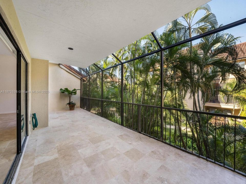 合同活跃: $16,000 (4 贝兹, 4 浴室, 3493 平方英尺)