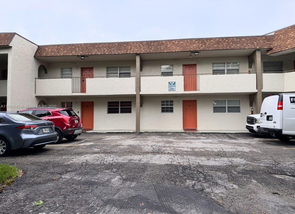 Недавно арендовано: $1,700 (2 спален, 2 ванн, 931 Квадратных фут)