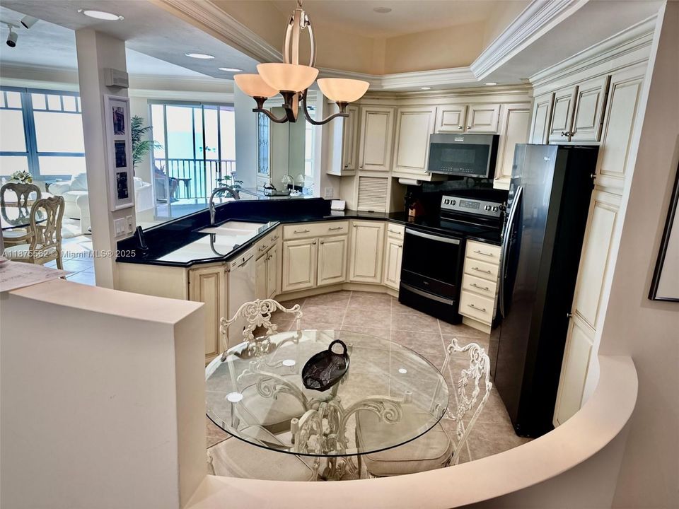 待售: $2,500,000 (3 贝兹, 2 浴室, 0 平方英尺)