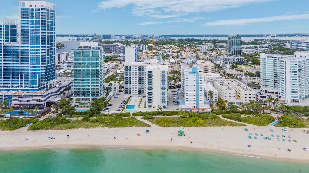 Recently Sold: $493,000 (1 beds, 1 baths, 812 Square Feet)