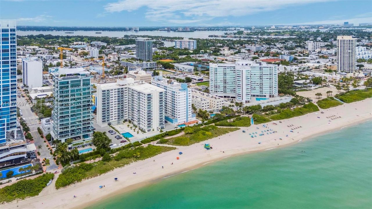 Recently Sold: $493,000 (1 beds, 1 baths, 812 Square Feet)