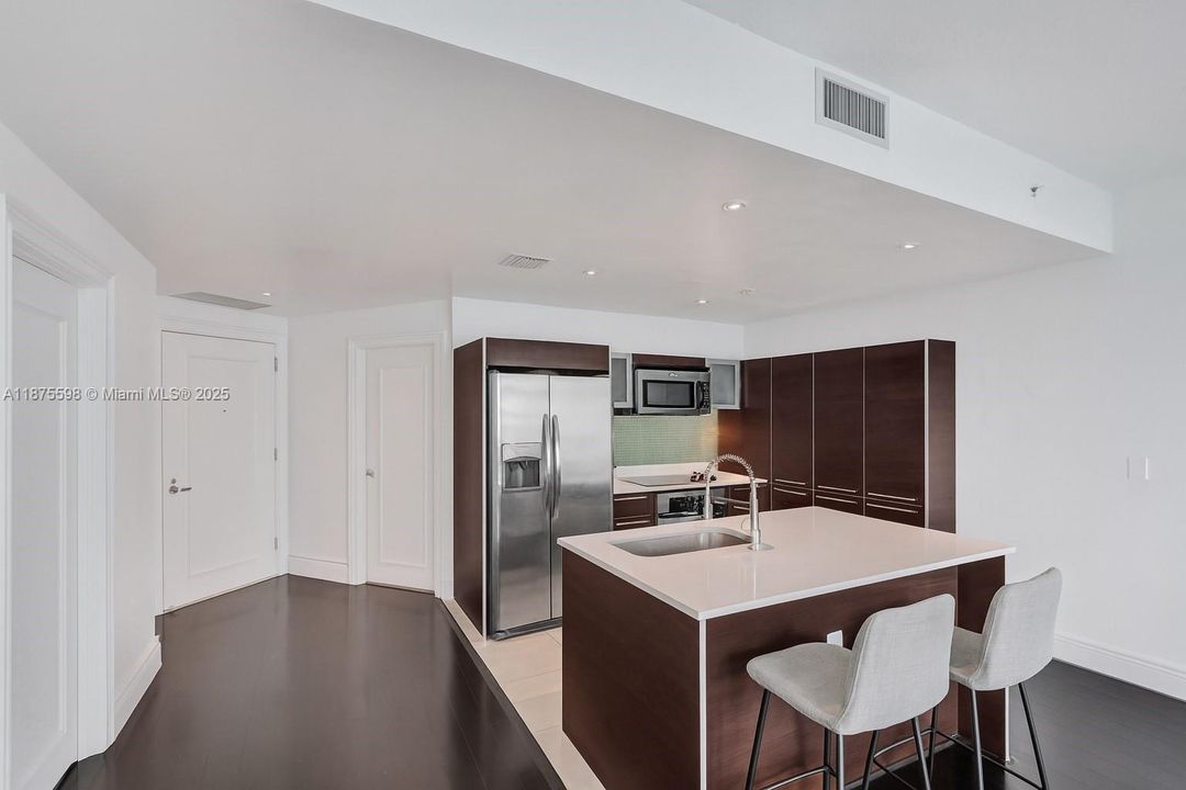 En Venta: $410,000 (1 camas, 1 baños, 780 Pies cuadrados)