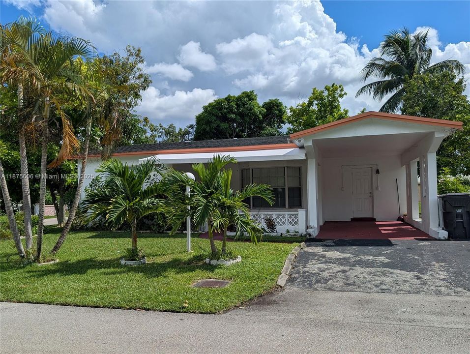 На продажу: $380,000 (2 спален, 2 ванн, 0 Квадратных фут)