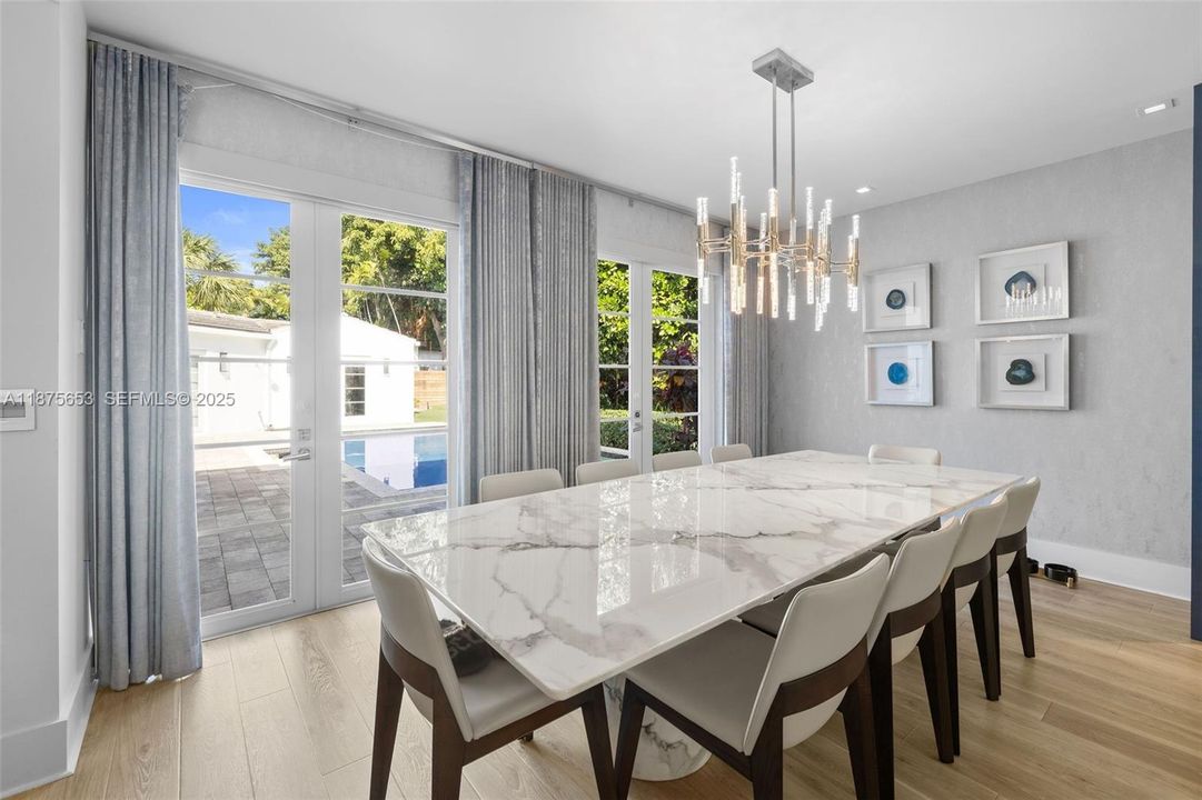 For Sale: $7,495,000 (6 beds, 6 baths, 5181 Square Feet)