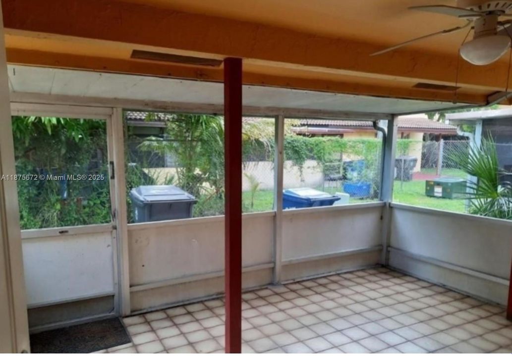 待售: $229,000 (3 贝兹, 2 浴室, 1640 平方英尺)