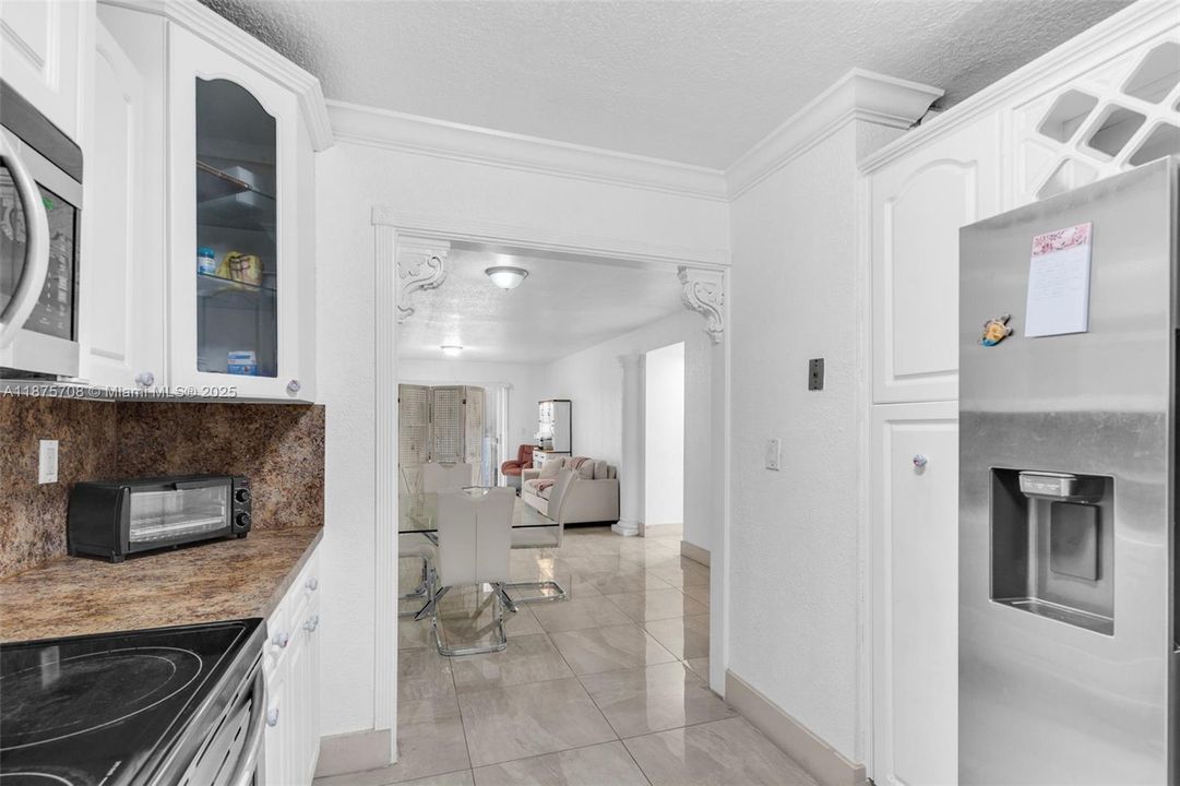 Activo con contrato: $242,900 (2 camas, 2 baños, 1000 Pies cuadrados)