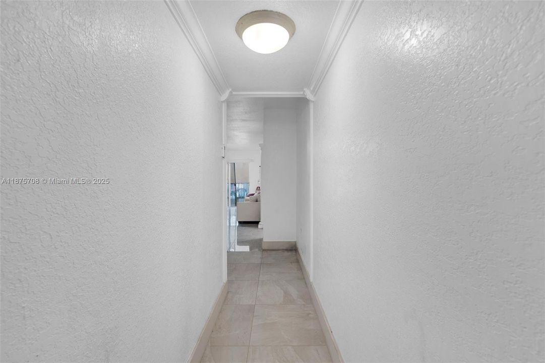 Activo con contrato: $242,900 (2 camas, 2 baños, 1000 Pies cuadrados)