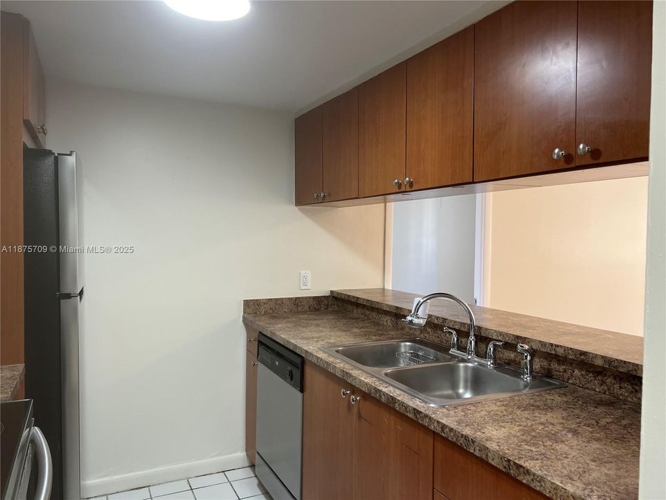 Activo con contrato: $314,900 (2 camas, 2 baños, 992 Pies cuadrados)