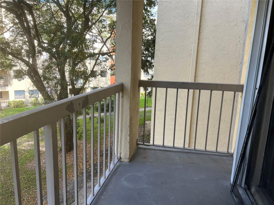 Activo con contrato: $314,900 (2 camas, 2 baños, 992 Pies cuadrados)