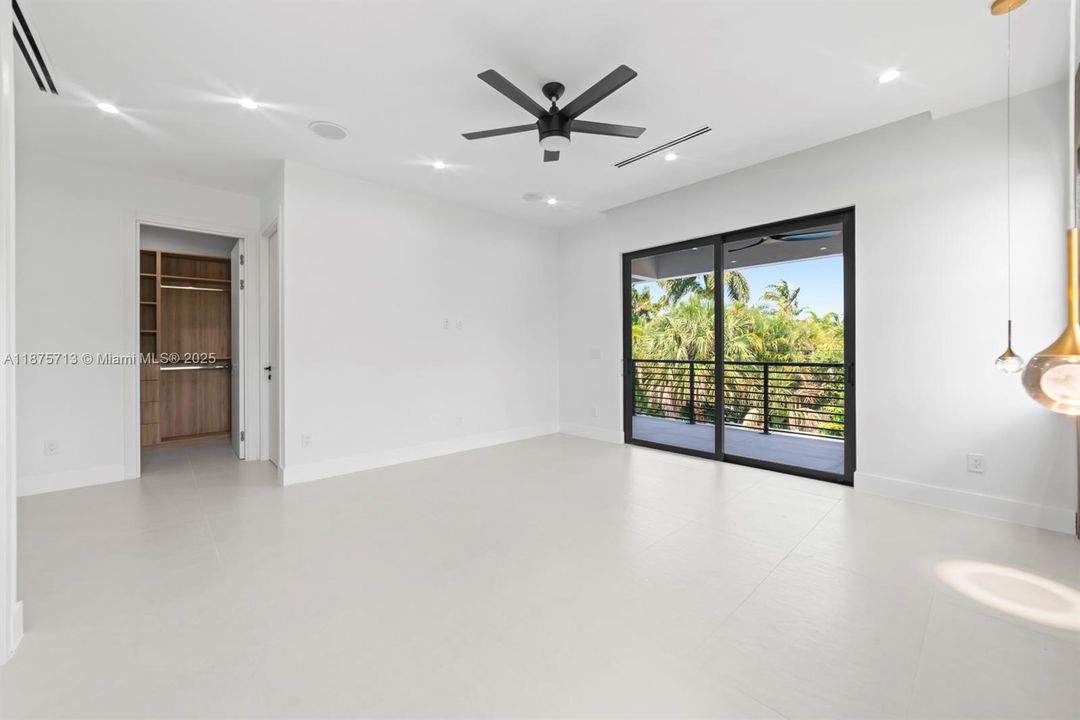 Recently Rented: $8,750 (3 beds, 3 baths, 2330 Square Feet)