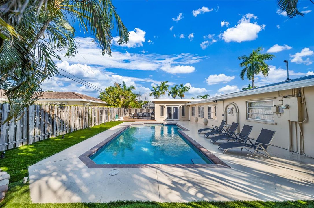 For Rent: $9,000 (4 beds, 3 baths, 2770 Square Feet)