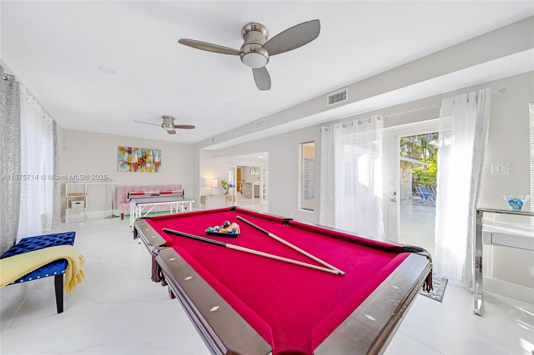 For Rent: $9,000 (4 beds, 3 baths, 2770 Square Feet)