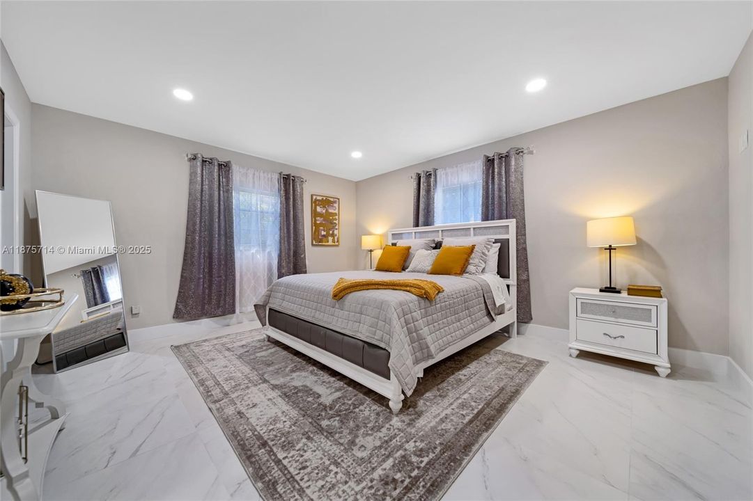 For Rent: $9,000 (4 beds, 3 baths, 2770 Square Feet)