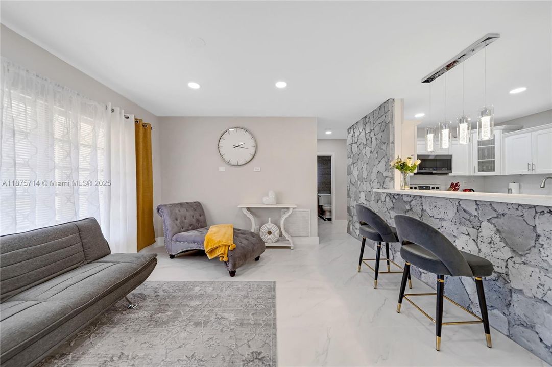 For Rent: $9,000 (4 beds, 3 baths, 2770 Square Feet)