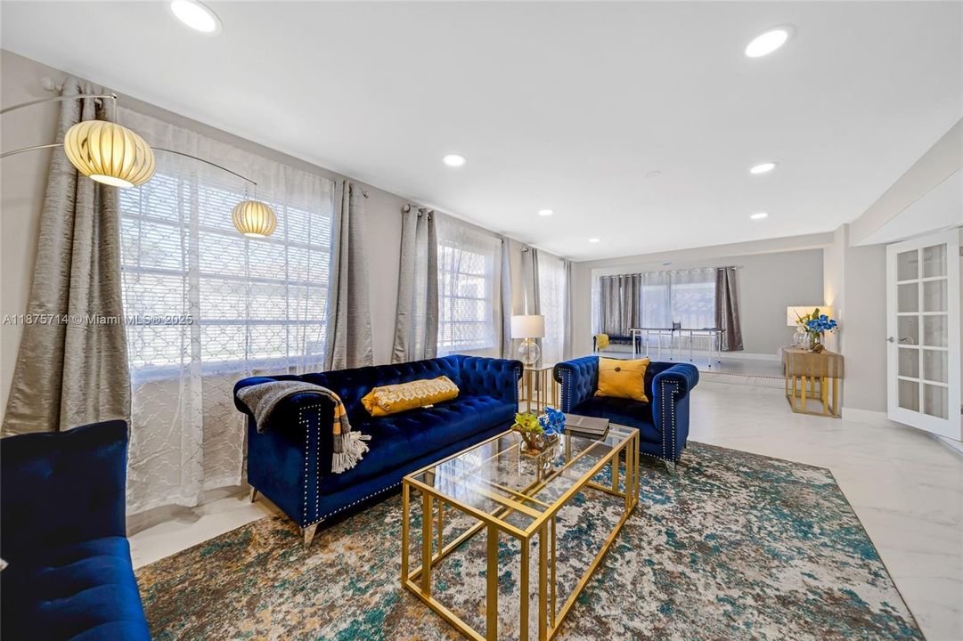 For Rent: $9,000 (4 beds, 3 baths, 2770 Square Feet)