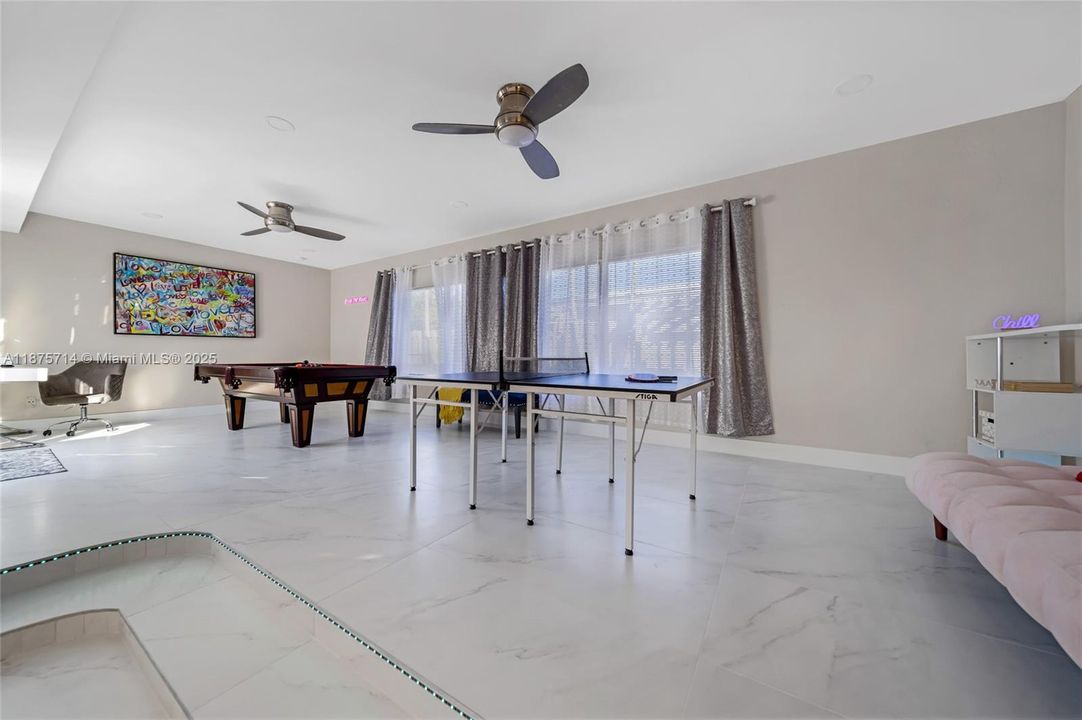 For Rent: $9,000 (4 beds, 3 baths, 2770 Square Feet)