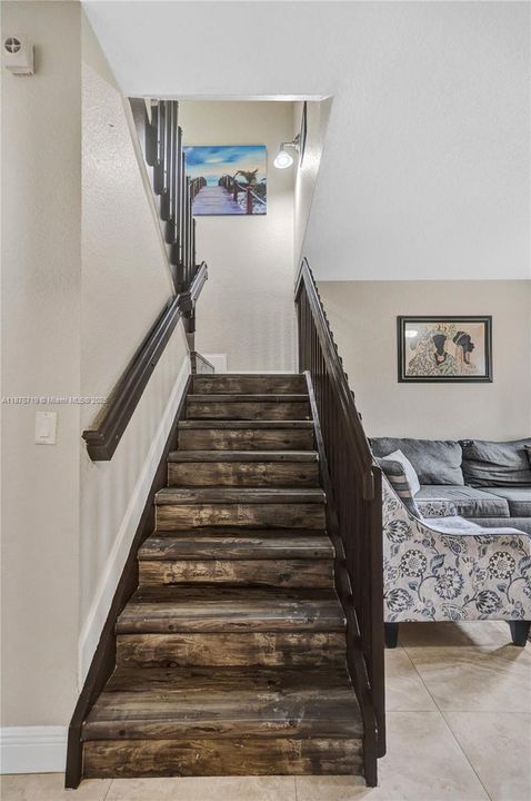 For Rent: $3,000 (3 beds, 3 baths, 1514 Square Feet)