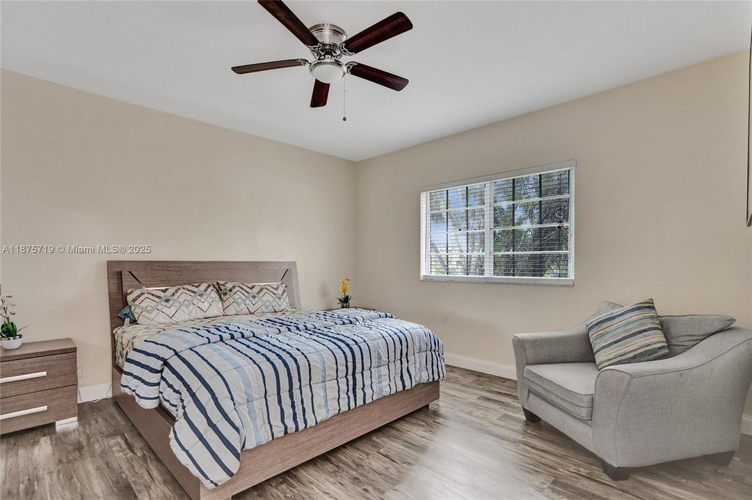 For Rent: $3,000 (3 beds, 3 baths, 1514 Square Feet)