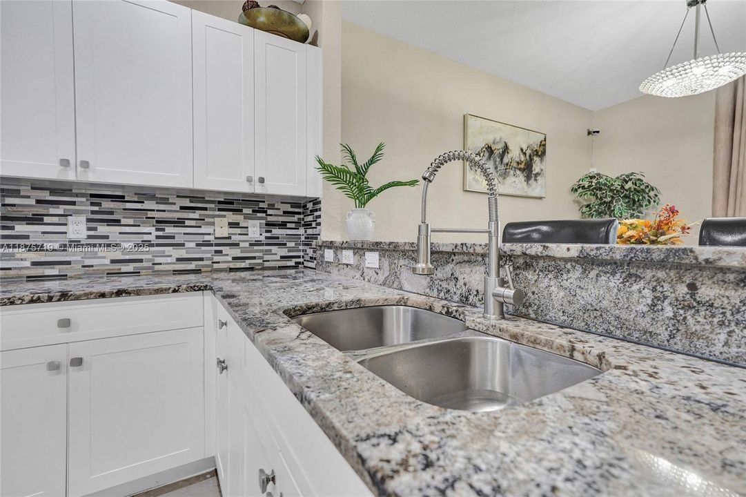 For Rent: $3,000 (3 beds, 3 baths, 1514 Square Feet)