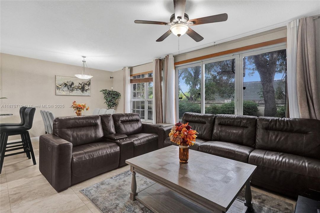 For Rent: $3,000 (3 beds, 3 baths, 1514 Square Feet)