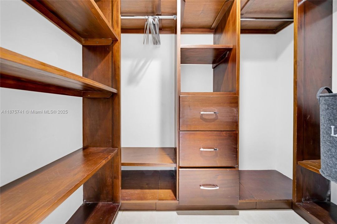 For Rent: $9,000 (4 beds, 4 baths, 2122 Square Feet)