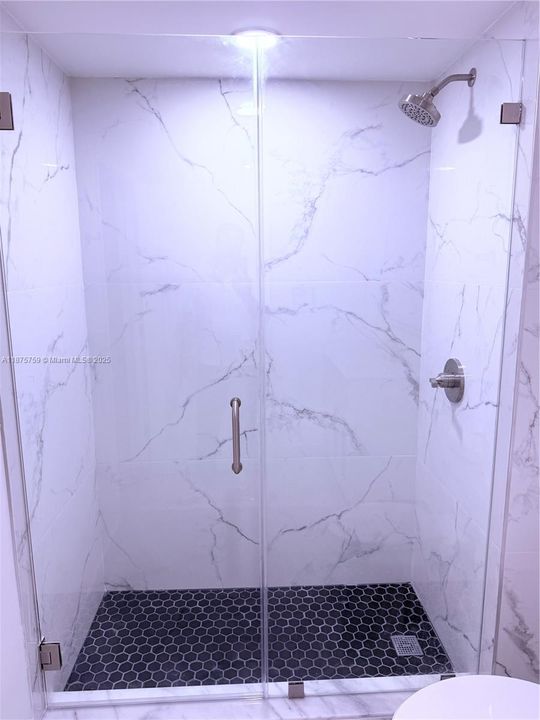 For Sale: $530,000 (2 beds, 2 baths, 1084 Square Feet)