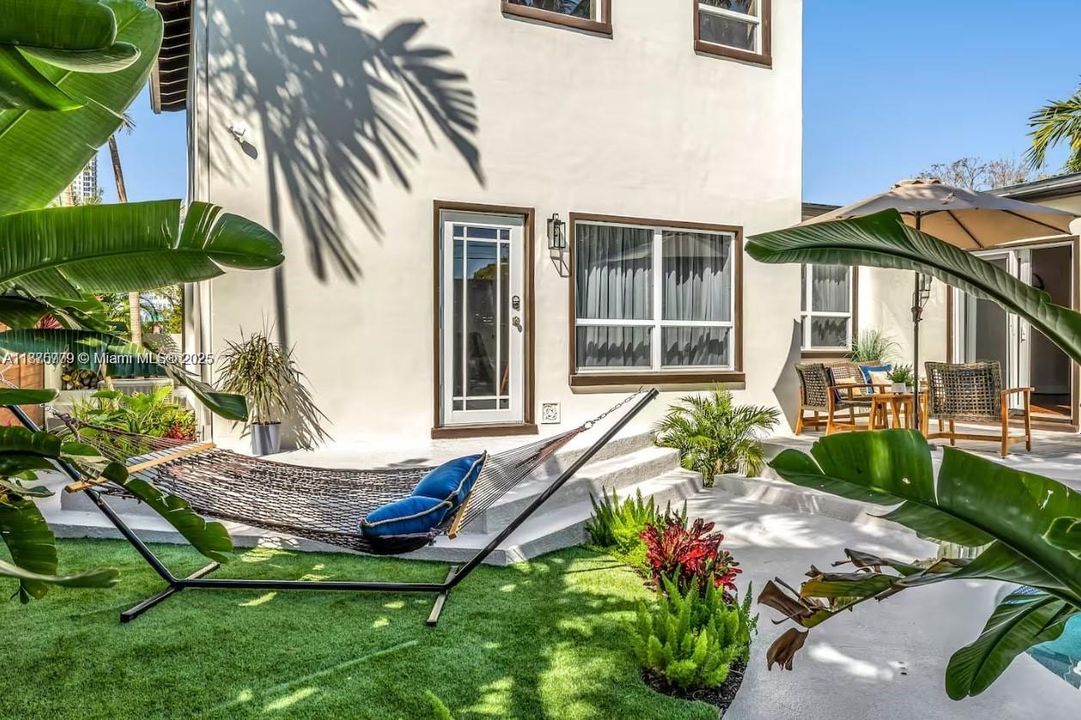 En Renta: $14,000 (4 camas, 2 baños, 3570 Pies cuadrados)