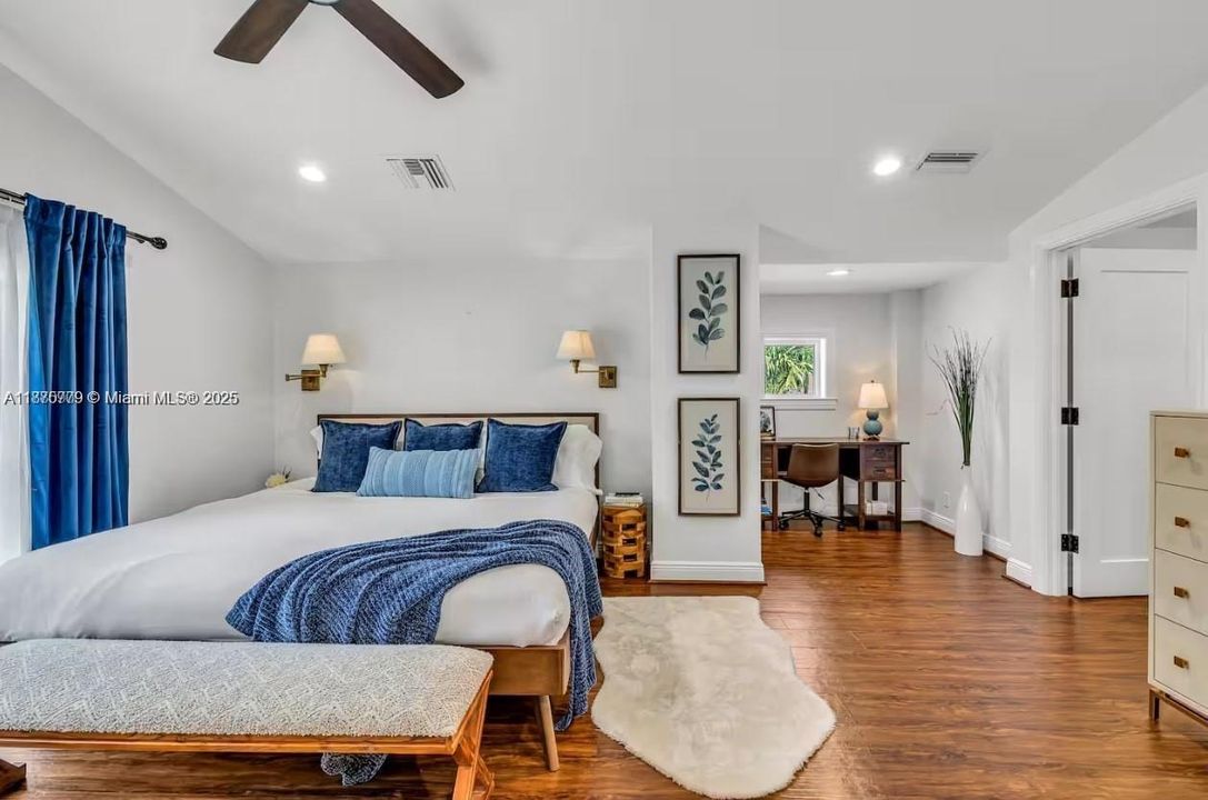 En Renta: $14,000 (4 camas, 2 baños, 3570 Pies cuadrados)