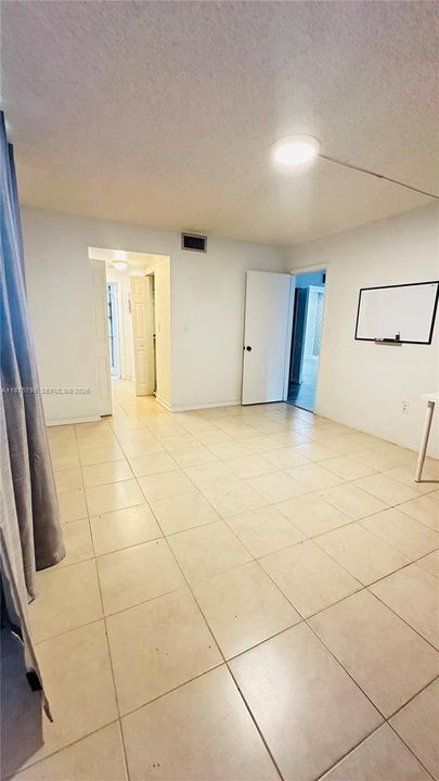 En Venta: $185,000 (2 camas, 2 baños, 1080 Pies cuadrados)